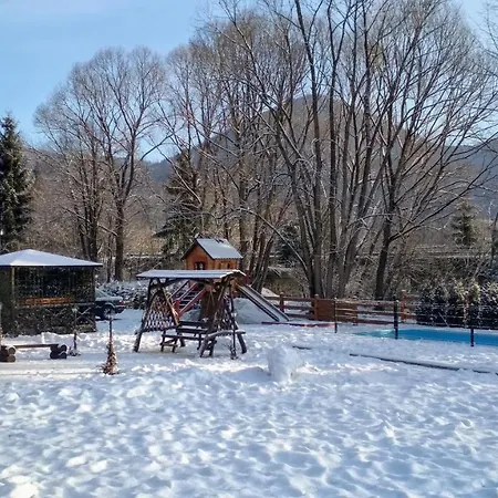 Mini Zakrut ゲストハウス *