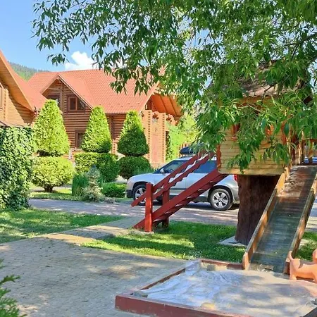 Mini Zakrut Guest house Tatariv