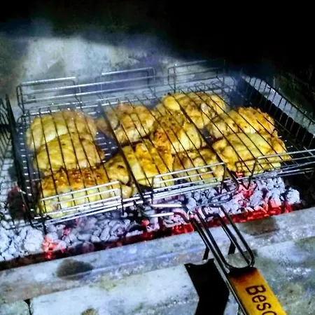 בית הארחה Mini Zakrut 3*